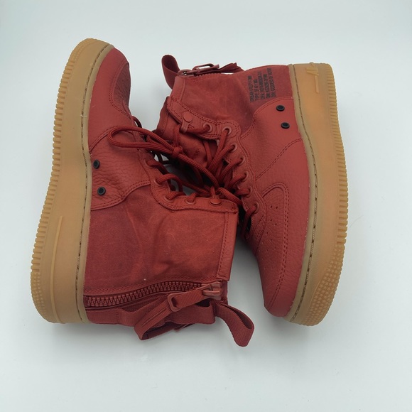 Nike SF Air Force 1 Mid Men's Shoe Sz 7 (Dune Red) - Picture 3 of 4